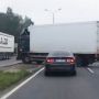 Nietypowy manewr na DK1 - wideo