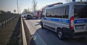 [ZDJCIA] Wypadek na DK-1 w Pszczynie: 3 osoby trafiy do szpitala