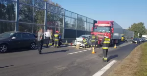 [FOTO] Wypadek na DK-1 w Pszczynie. Zderzyy si trzy pojazdy