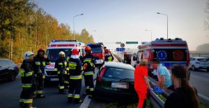 [ZDJCIA] Grona kraksa na DK-1 i potne utrudnienia w ruchu