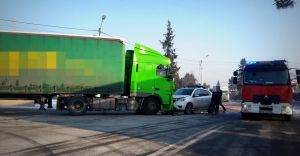 [ZDJCIA] Czoowe zderzenie na rogu Mazacowickiej z Ligock
