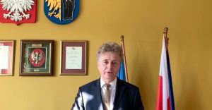 [WIDEO] Burmistrz wspomg zbirk dla Maciusia chorego na SMA