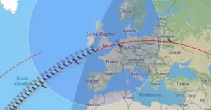 Spjrzcie w niebo! Nad naszymi gowami przelatuj Starlinki!