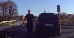 TV: Agresywny kierowca przed Wigili