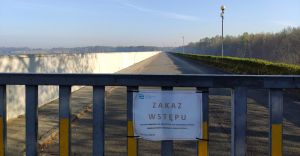 Korony zapory w Goczakowicach i ce nadal zamknite