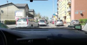 Kuriozalna sytuacja na przejciu dla pieszych. Potrcona 16-latka!