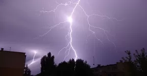 IMGW wydao ostrzeenie przed burzami z gradem