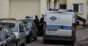 49-letnia kobieta wyskoczya z balkonu mieszkania na 7. pitrze