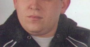 Tadeusz wyszed z domu i nie powrci
