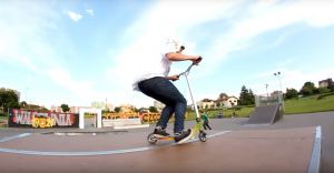 Nowy film z akrobatycznych wyczynw w skateparku - wideo
