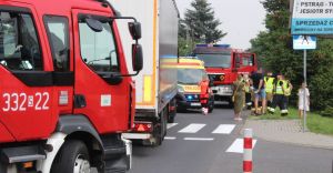 [FOTO] 17-latka jadca na hulajnodze potrcona przez ciarwk