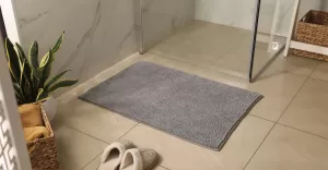 Jak dba o dywaniki azienkowe?