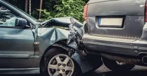 Odszkodowanie za mier bliskiej osoby w wypadku samochodowym - jak uzyska?