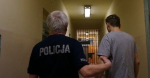 Uj zodzieja i przekaza policji