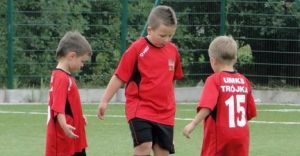 Trwaj nabory do UMKS "Trjka"  do wszystkich grup wiekowych