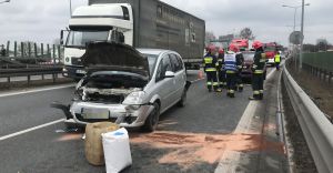 [ZDJCIA] Zdarzenie z udziaem wozu straackiego na DK-1 w Pszczynie