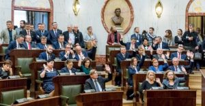 I sesja Sejmiku Wojewdztwa w cieniu oskare o korupcj polityczn