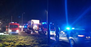 [ZDJCIA] Kolejny wypadek na DK-1, tym razem z udziaem ciarwki