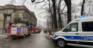 Ul. Sienkiewicza: 82-latka potrącona podczas manewru cofania