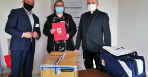 Diecezjalna Caritas przekazała respirator Szpitalowi Pediatrycznemu