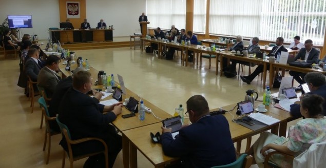 Na sesji Rady Powiatu omówiono m.in. działalność straży pożarnej