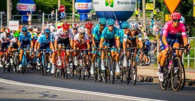 Zdjęcia kolarzy z podjazdu na ul. Armii Krajowej - V etap 76. Tour de Pologne w Bielsku-Białej - 7.08.2019