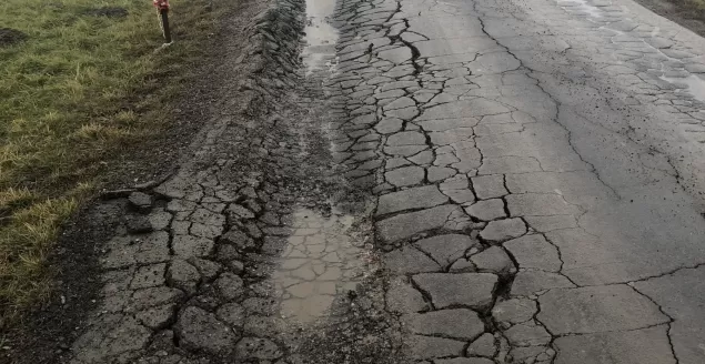 Fatalny stan ulicy Świerkowickiej. Droga będzie przebudowana