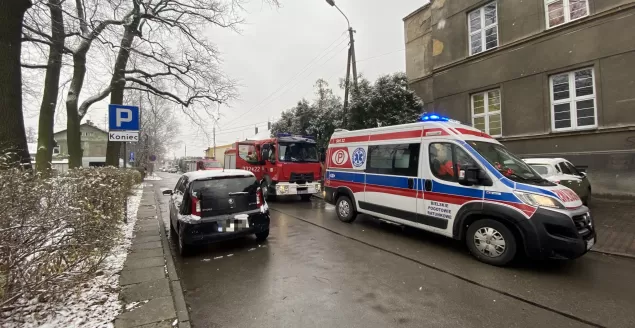 Ul. Sienkiewicza: 82-latka potrącona podczas manewru cofania