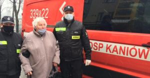 strażacy, transport na szczepienia