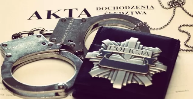 policja, blacha, kajdanki, kryminalni