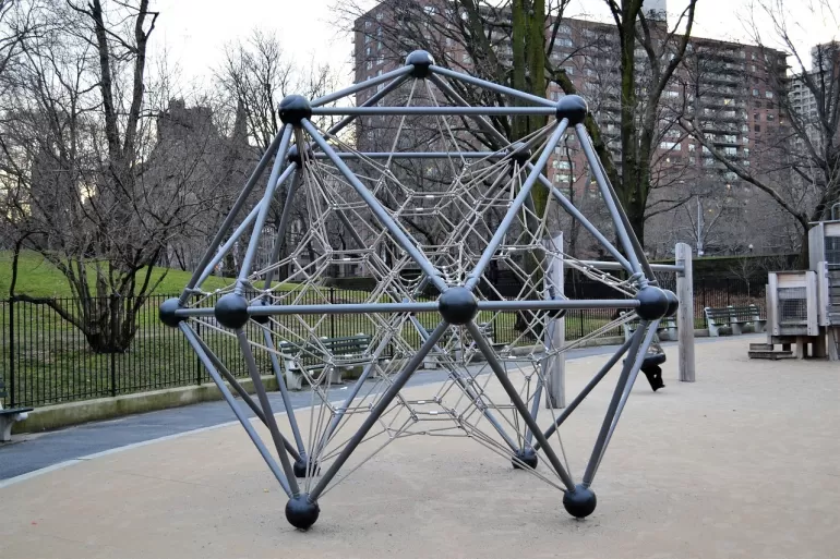 monkey bars