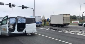Zderzenie ciężarówki z osobówką na DK-1 - 08.10.2021