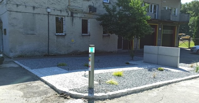 Pod remizą OSP Lipowiec stanął kolejny w mieście ekosłupek