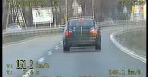 Pirat drogowy pędził 150 km/h. Czeka go za to surowa kara