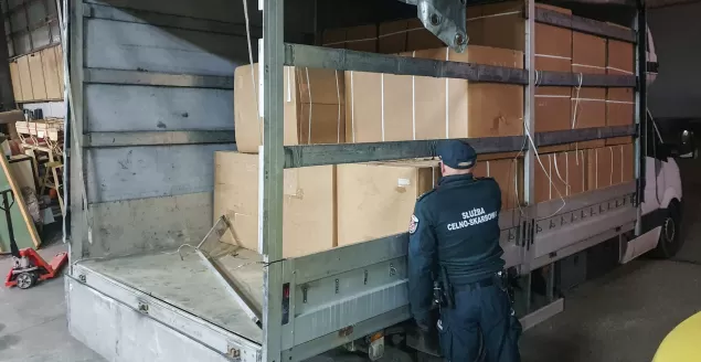 Przewoził tytoń bez akcyzy wart 2 500 000 zł. Grozi mu surowa kara