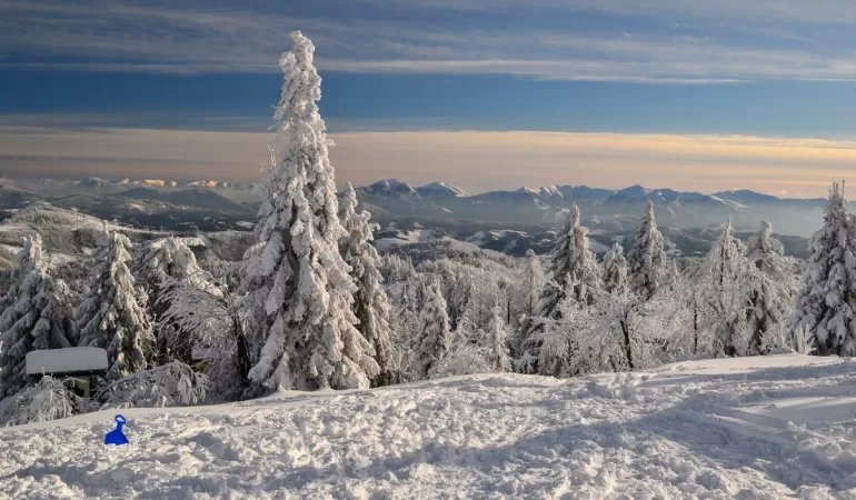 DSC 8209 Wielka Racza widok na Małą Fatrę i Tatry Niżne