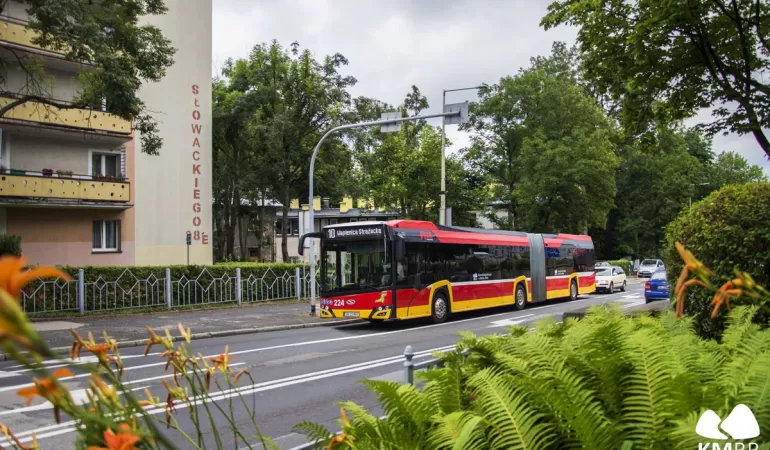 Autobus linii numer 10 MZK Bielsko-Biała