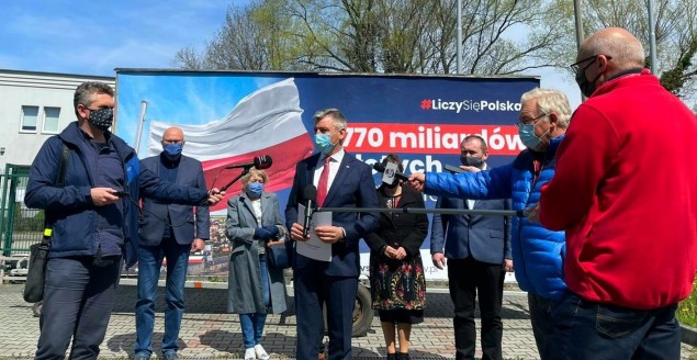 "To dziejowa szansa dla Polski, ale też dla naszego samorządu"