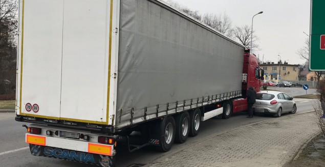 Kolizja na Mazańcowickiej - 23.03.2018