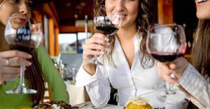 kolacja, wino, restauracja