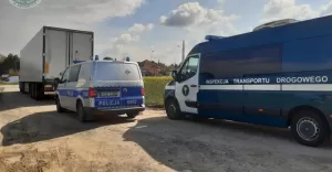 Pojazdy służbowe ITD i Policji oraz kontrolowany pojazd członowy