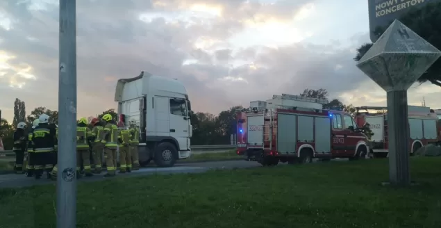 Interwencja służb ratunkowych na DK-1 w Czechowicach-Dziedzicach - 4.10.2022