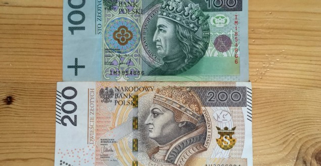 300, dobry start, pieniądze