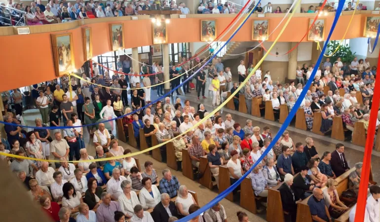 Oddanie dekanatu czechowickiego Niepokalanemu Sercu Maryi - 7.06.2024