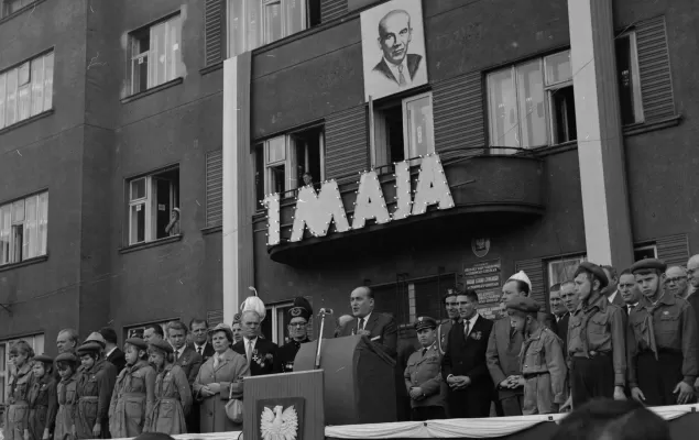 [Historyczne zdjęcia] Pochód pierwszomajowy z 1965 roku