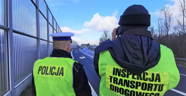 Ruszyły ferie zimowe. Policjanci prowadzą akcję "Bezpieczne ferie"