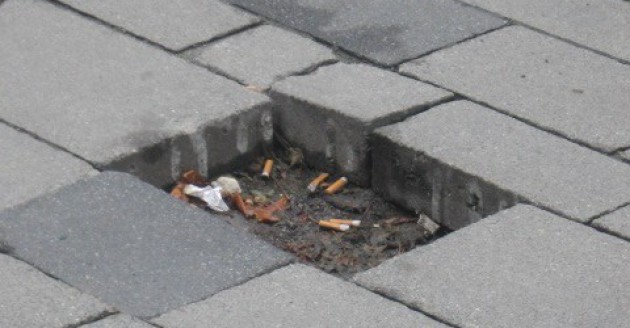Dziura na deptaku