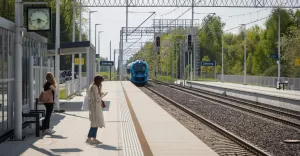 Stacja Zabrzeg po przebudowie, kolej, pociąg