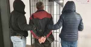 Sprawcy pobicia w rękach policjantów. To obywatele Ukrainy